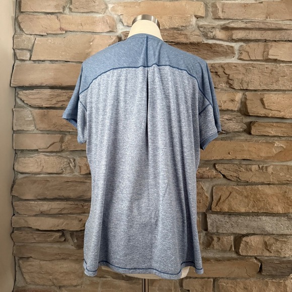 The North Face Women's XXL Short Sleeve Performance Shirts Lot of 2 Blue Black - Picture 4 of 13